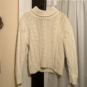 St John’s Bay pretty and warm, women’s cable knit cream heavy sweater!